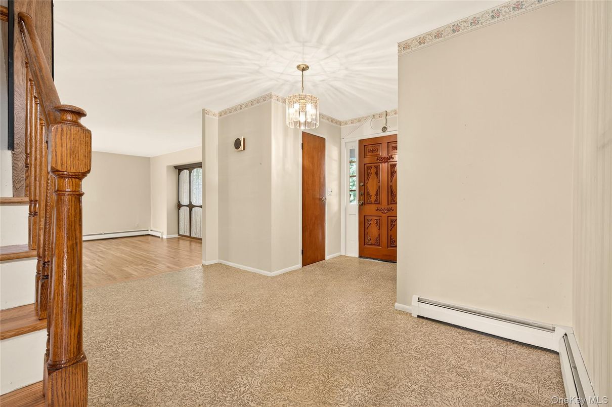 Chandelier, Empty room, Interior, Wood Texture Flooring
