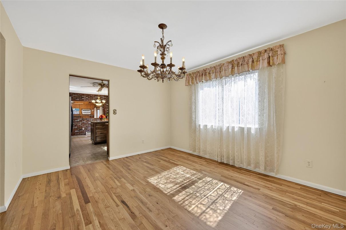 Chandelier, Empty room, Interior, Wood Texture Flooring