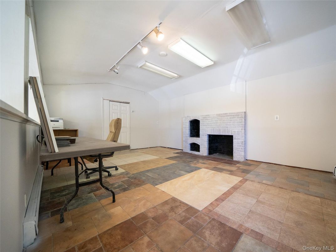 Fireplace, Home Office, Interior