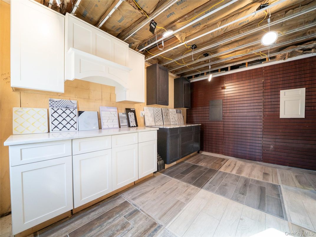 Empty room, Interior, Wooden Ceilings, Wood Texture Flooring, Wooden Walls