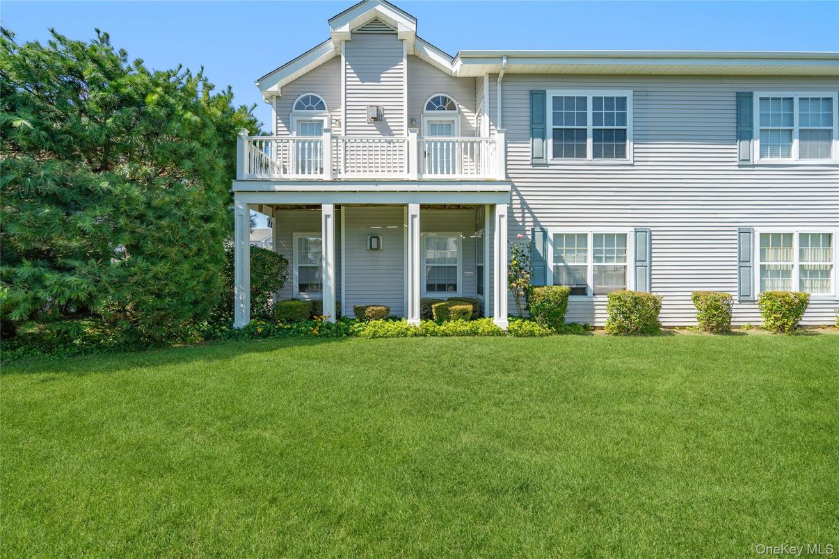 Backyard, Exterior, Facade, Farmhouse