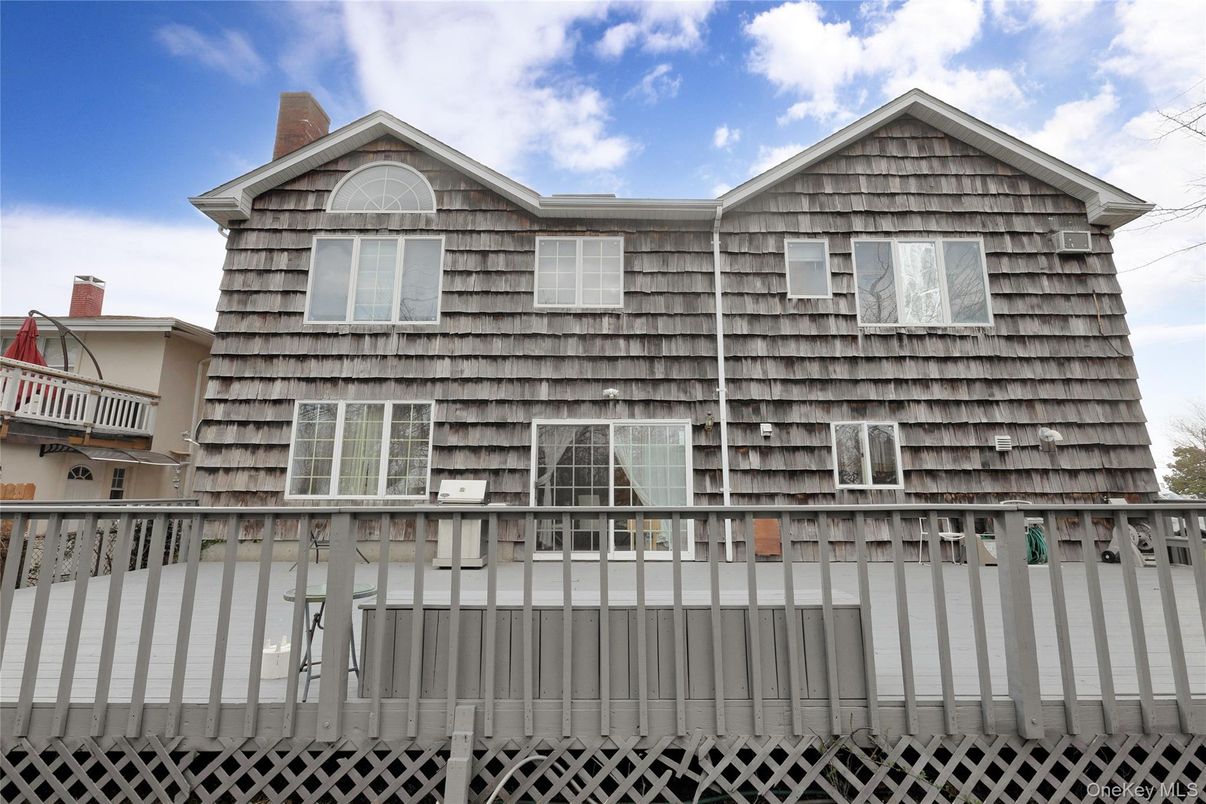 Exterior, Facade, Highrise