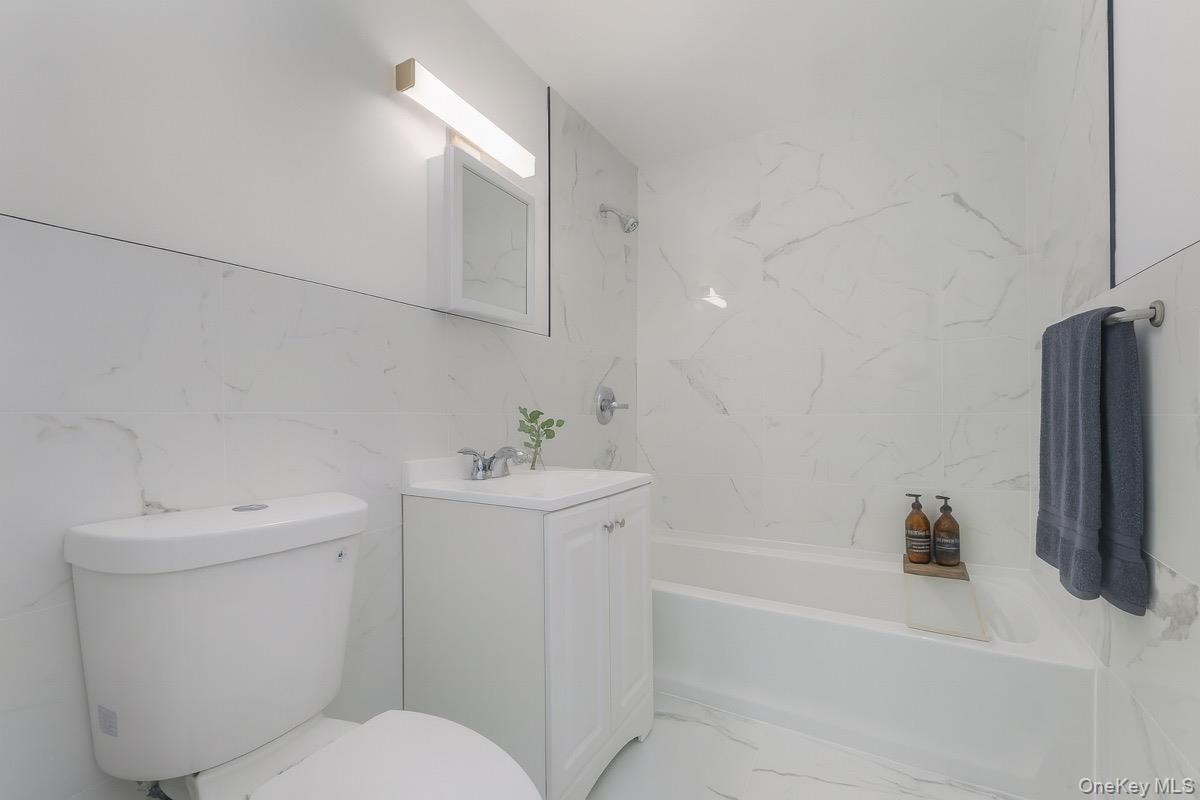 Bathroom, Interior, Marble, Marble Walls
