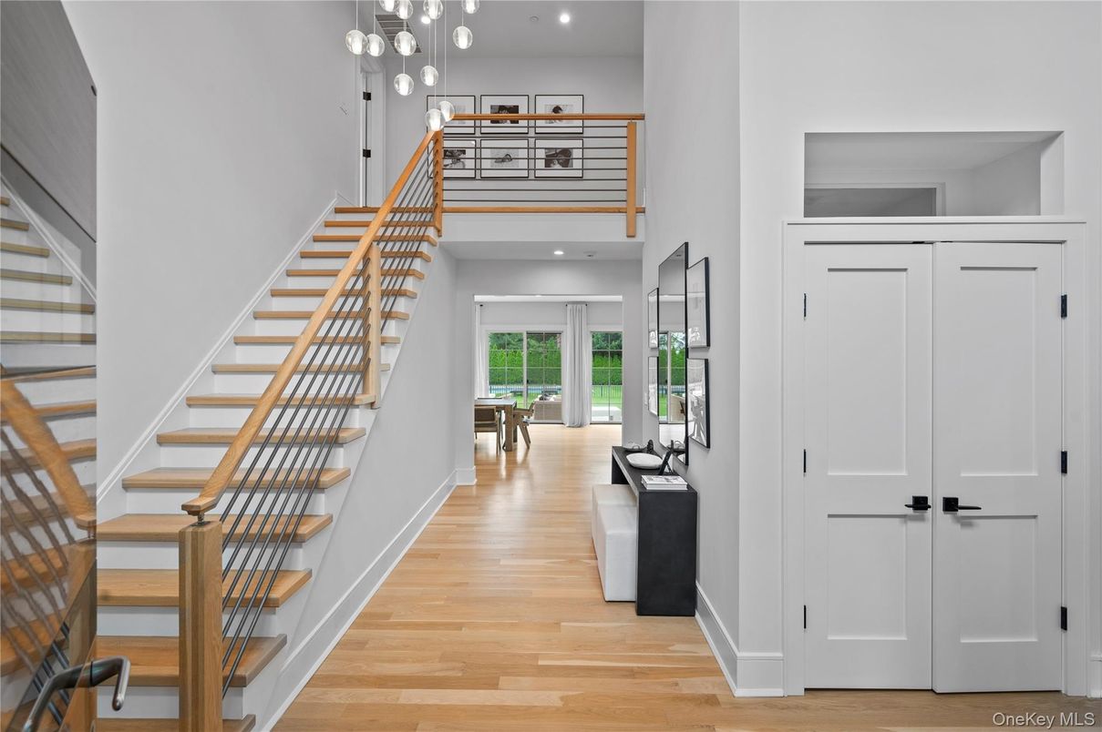 Interior, Pendant Lights, Recessed Lighting, Wood Texture Flooring