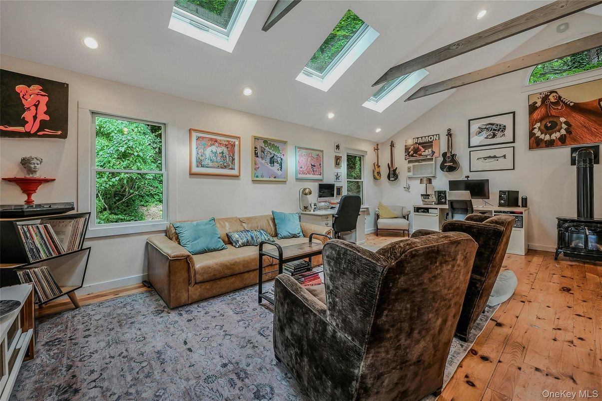 Home Office, Interior, Living room, Recessed Lighting, Wood Texture Flooring