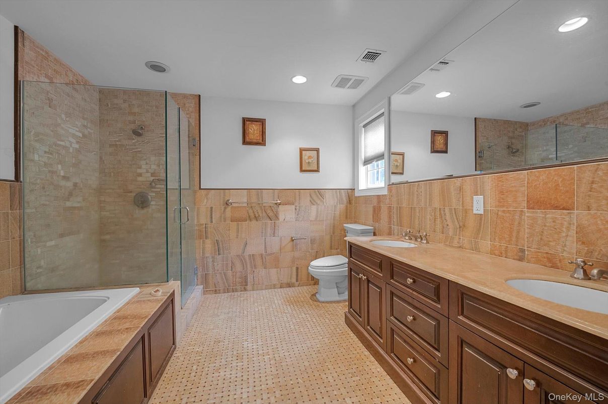 Bathroom, Dual Sink Vanities, Glass Shower, Interior, Recessed Lighting