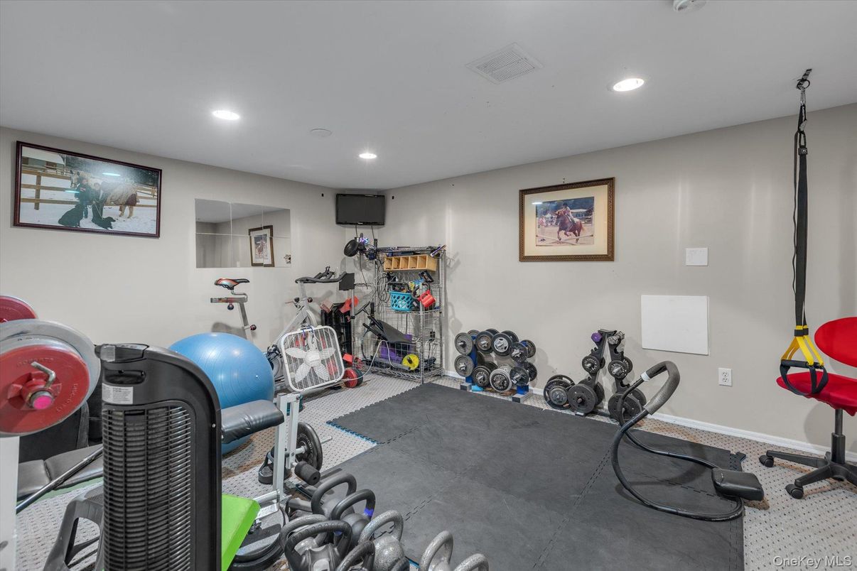 Fitness Equipment, Interior, Recessed Lighting