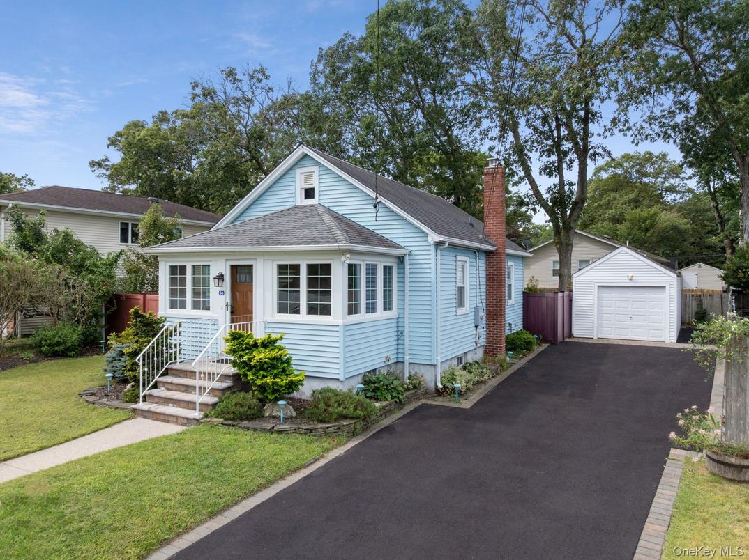 Detached Garage, Exterior, Facade, Farmhouse