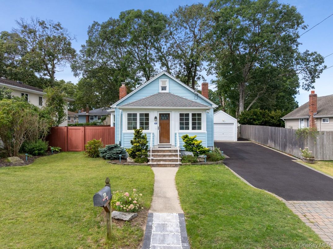 Backyard, Detached Garage, Exterior, Facade, Cape Cod