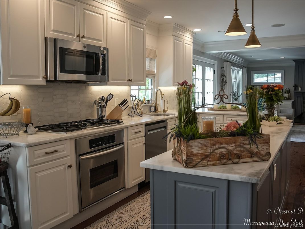 Interior, Kitchen, Pendant Lights, Recessed Lighting, Stainless Steel Appliances