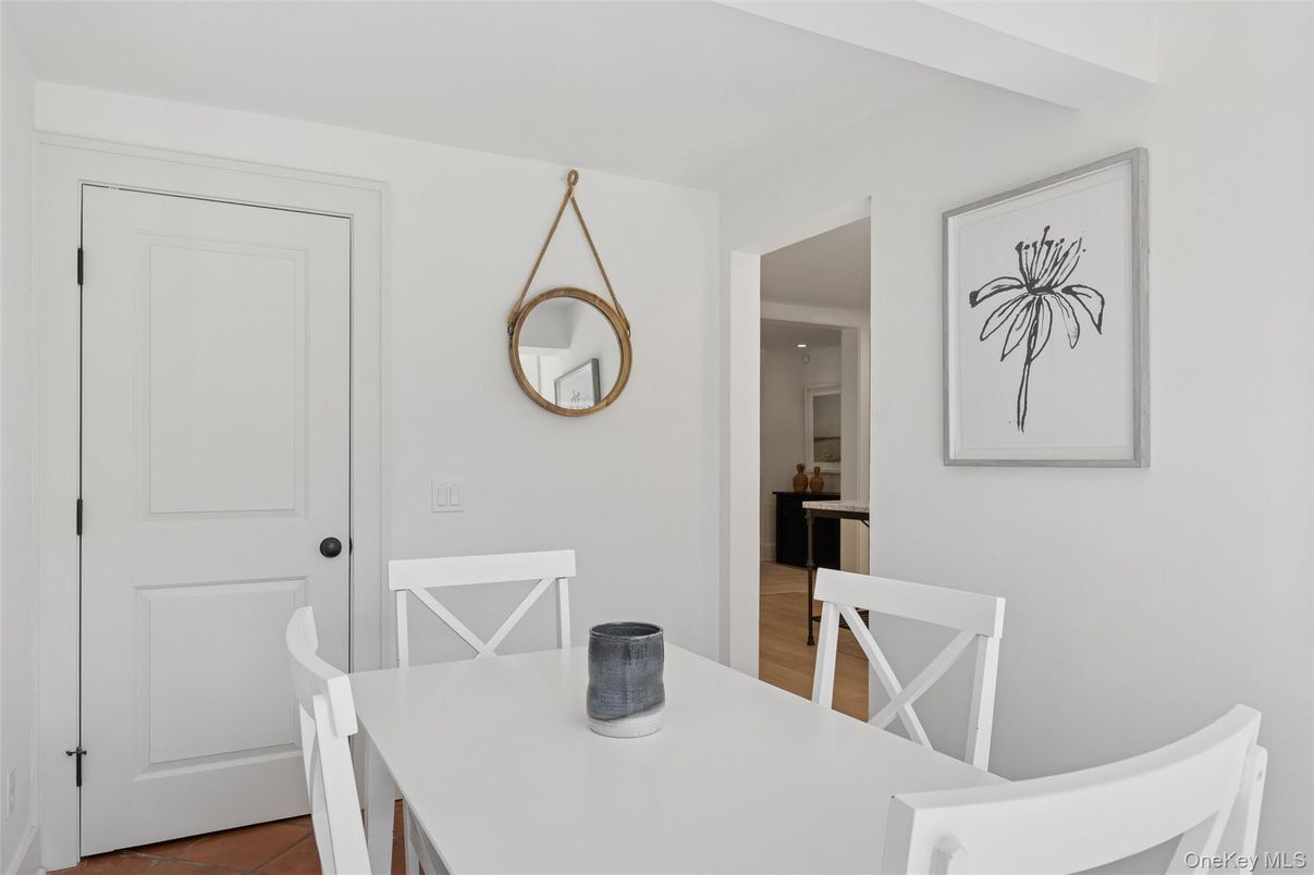 Dining room, Interior