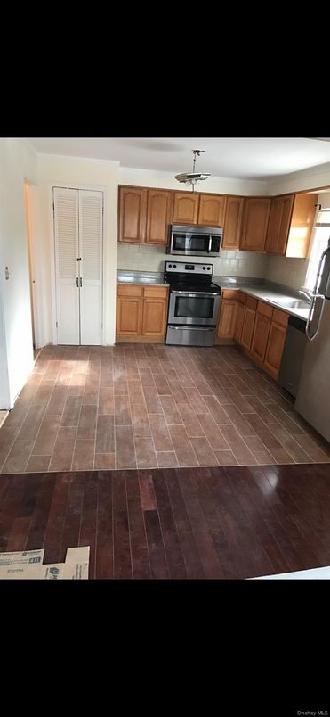 Interior, Kitchen, Stainless Steel Appliances, Wood Texture Flooring