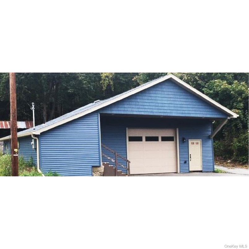 Detached Garage, Exterior