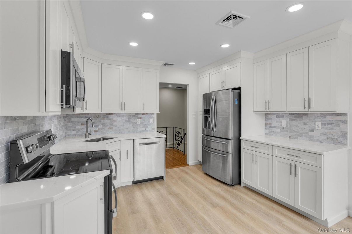 Interior, Kitchen, Recessed Lighting, Wood Texture Flooring