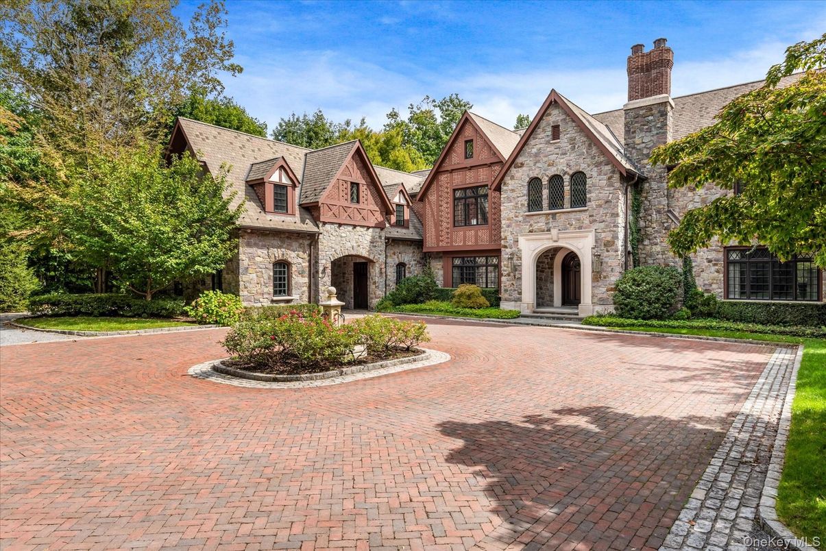 Backyard, Exterior, Facade, Brick Facade, Tudor Revival