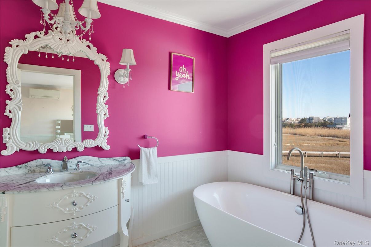 Bathroom, Free Standing Baths, Interior