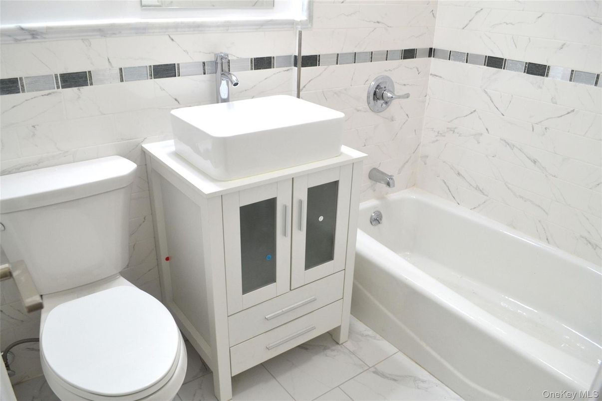 Bathroom, Interior, Marble, Marble Walls