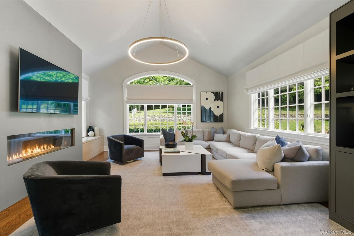 Fireplace, Interior, Living room, Pendant Lights