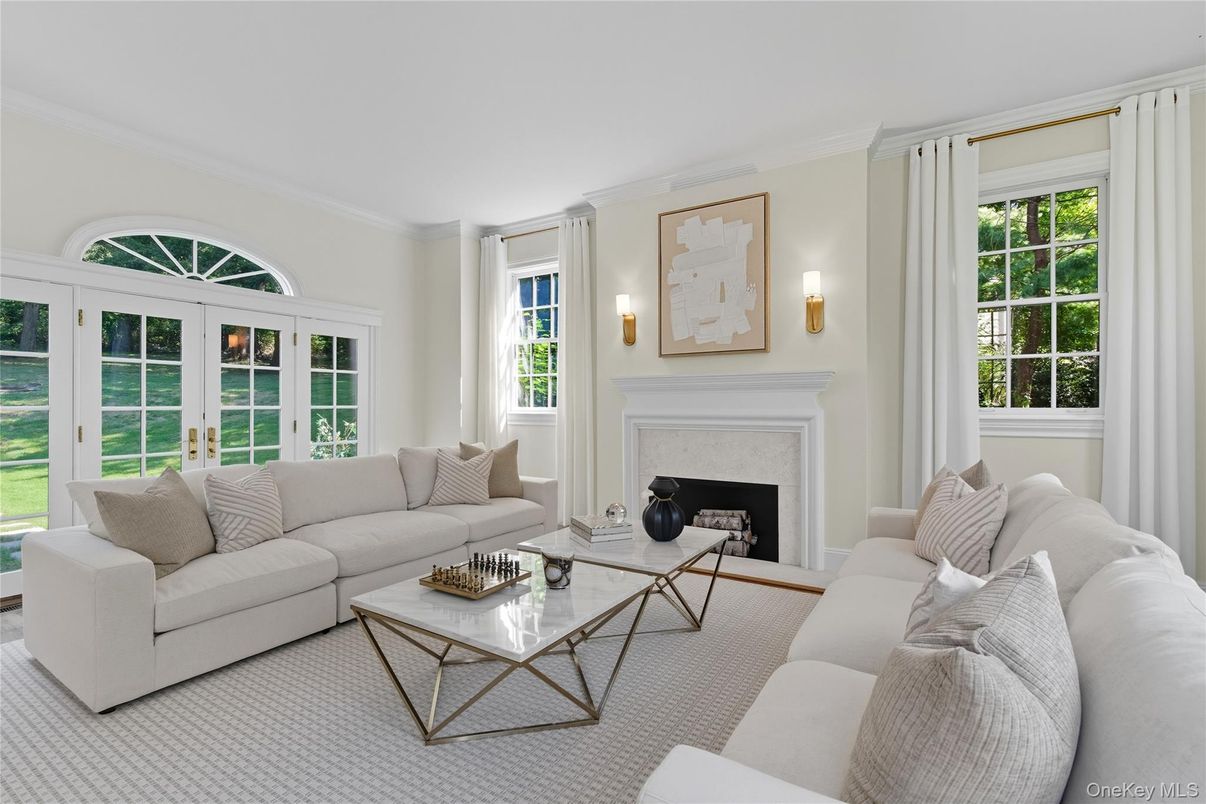 Fireplace, Interior, Living room