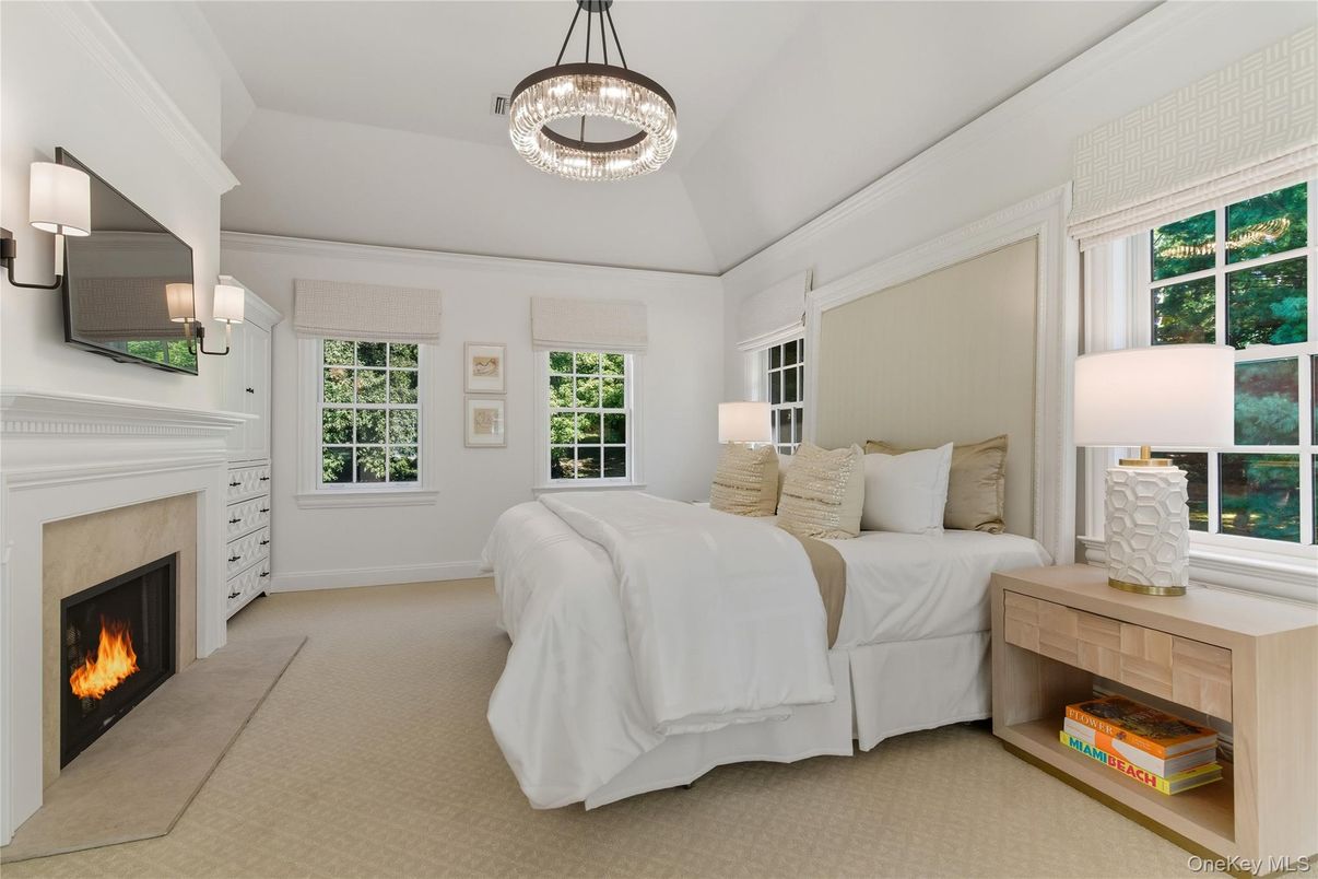 Bedroom, Fireplace, Interior, Pendant Lights