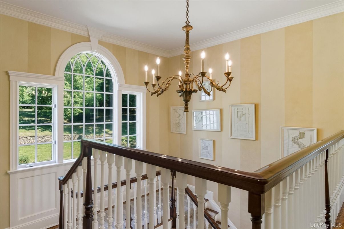 Chandelier, Interior