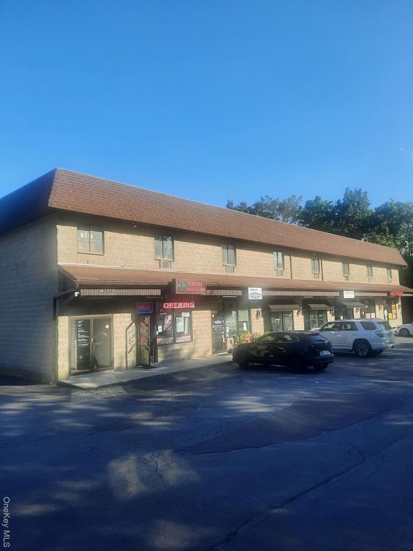 Exterior, Facade, Condo Building