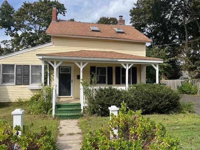Backyard, Exterior, Facade, American Foursquare