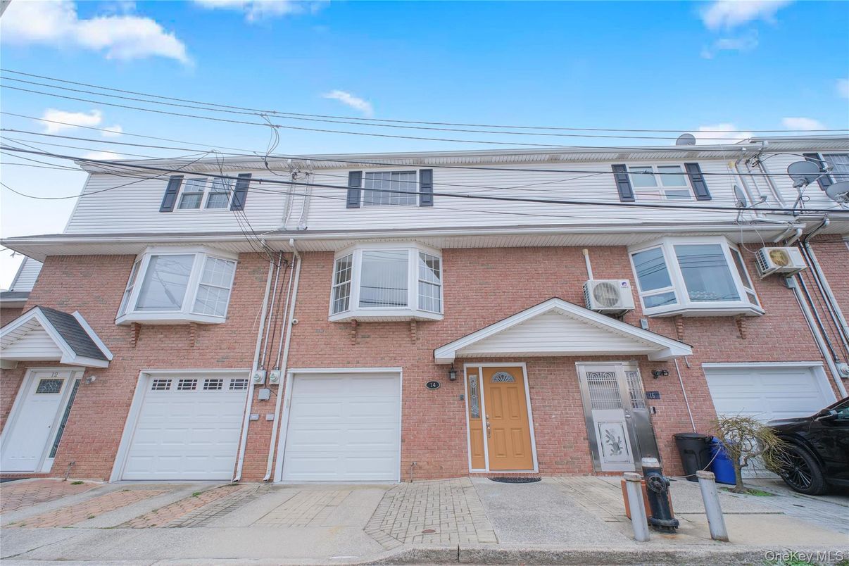 Attached, Exterior, Facade, Brick Facade, Rowhouse