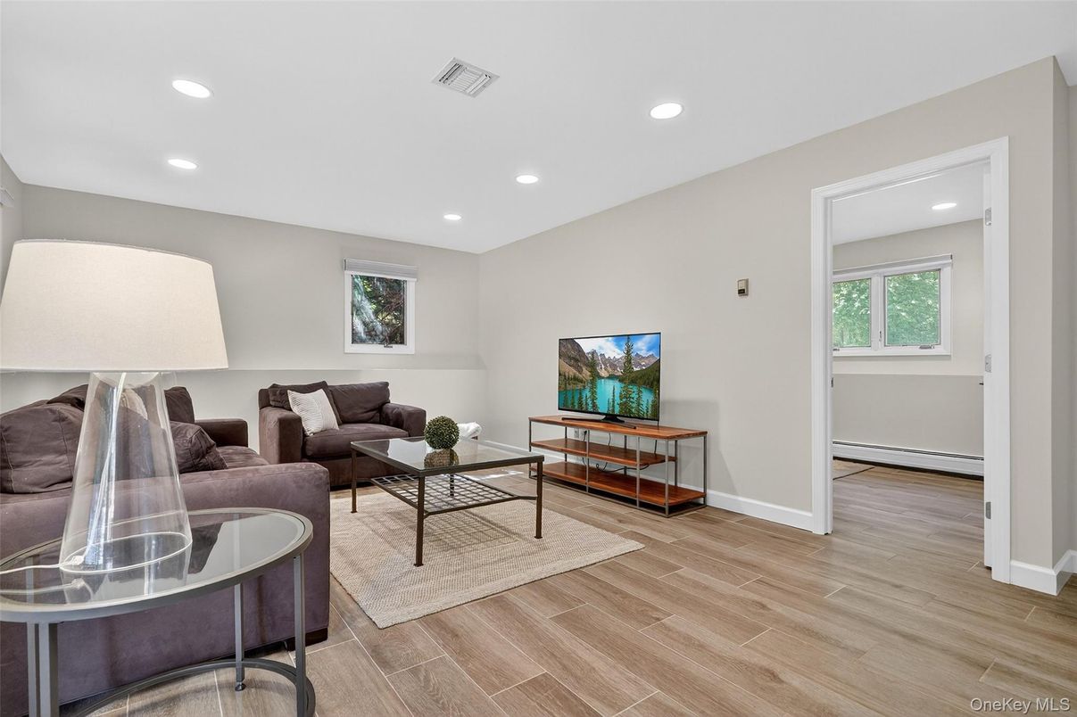 Interior, Living room, Recessed Lighting, Wood Texture Flooring