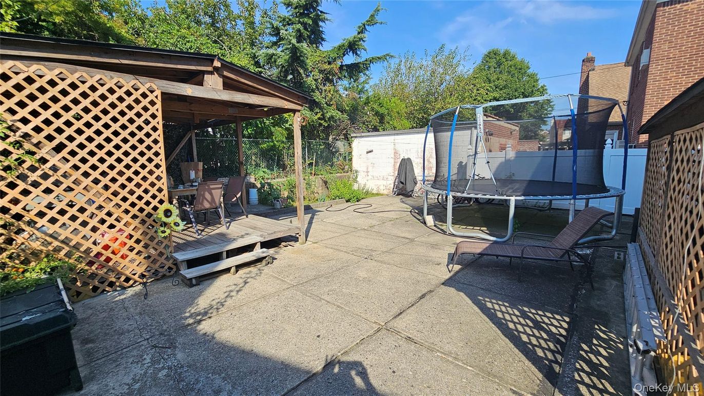 Exterior, Playground