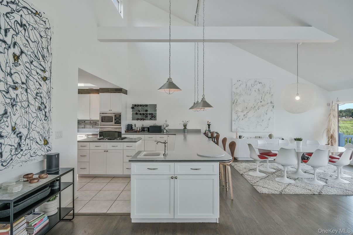 Dining room, Interior, Kitchen, Pendant Lights, Stainless Steel Appliances, Wood Texture Flooring