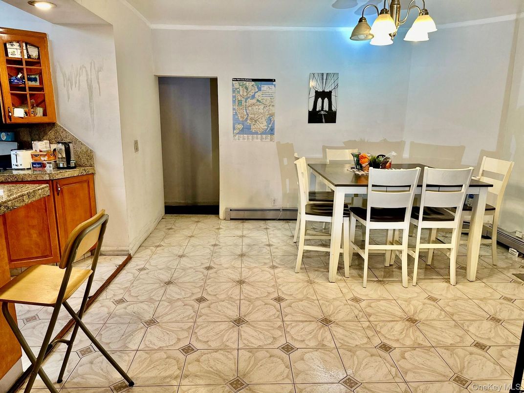 Dining room, Interior, Recessed Lighting