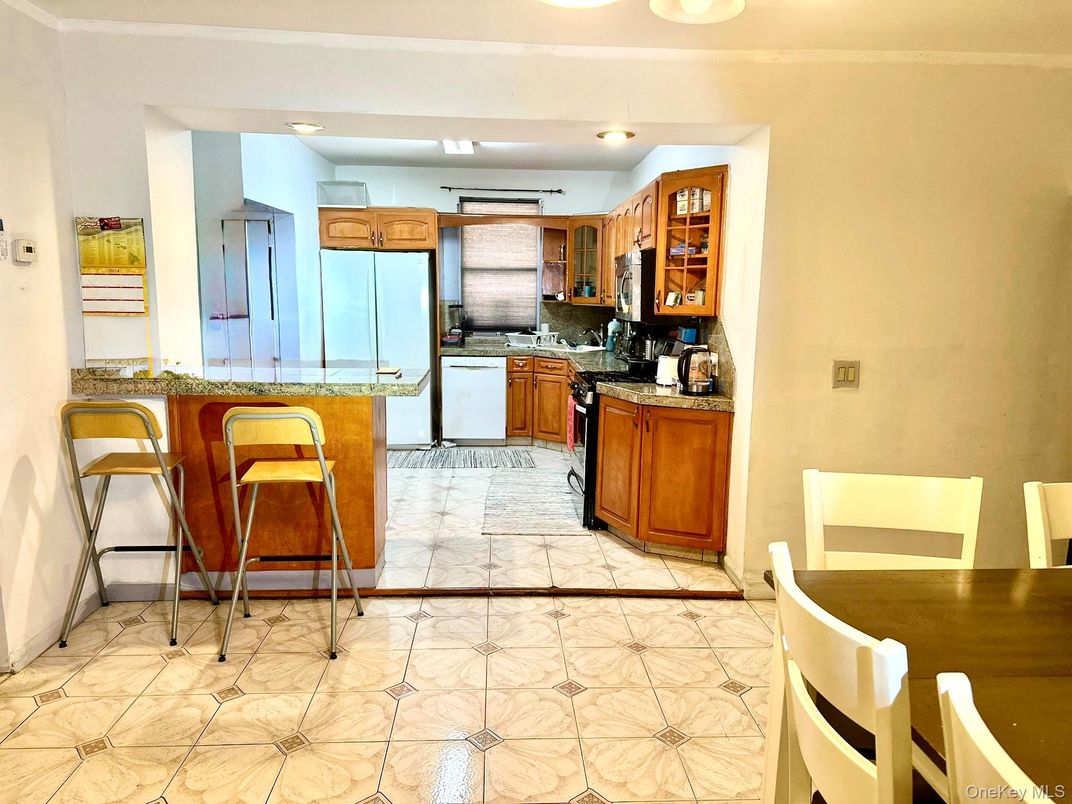 Dining room, Interior, Kitchen, Marble, Recessed Lighting