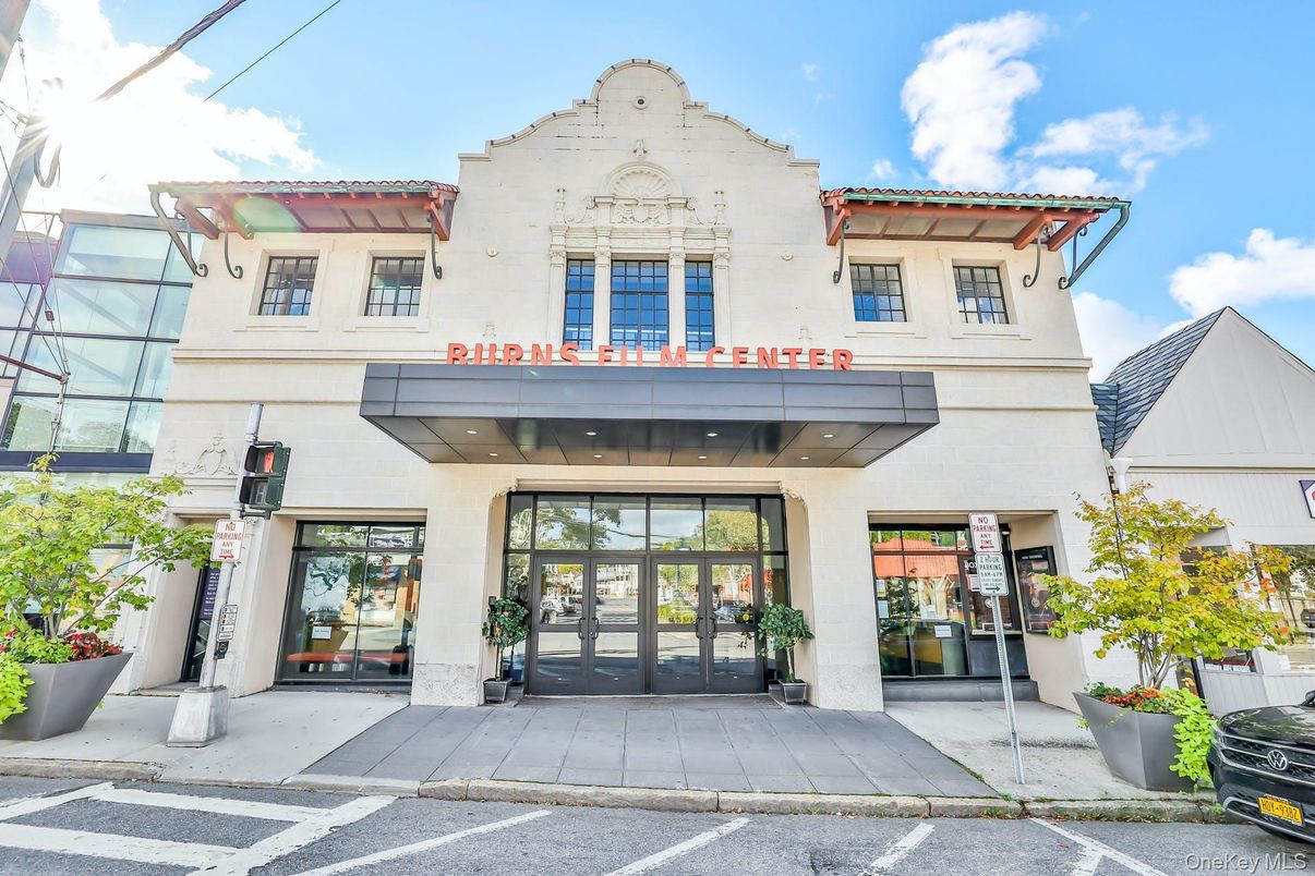 Exterior, Facade, Spanish Mediterranean