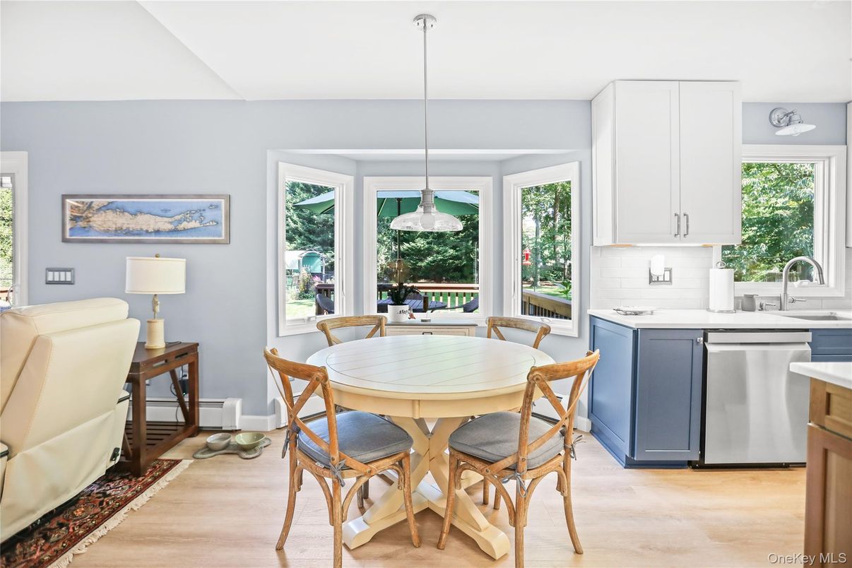 Dining room, Interior, Kitchen, Pendant Lights, Stainless Steel Appliances, Wood Texture Flooring