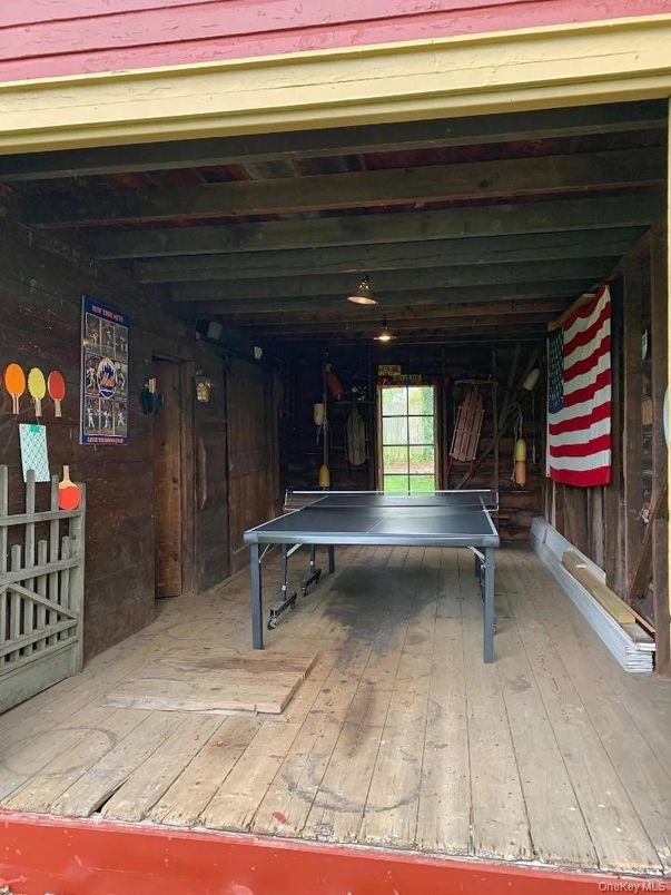 Game Room, Interior, Wood Texture Flooring