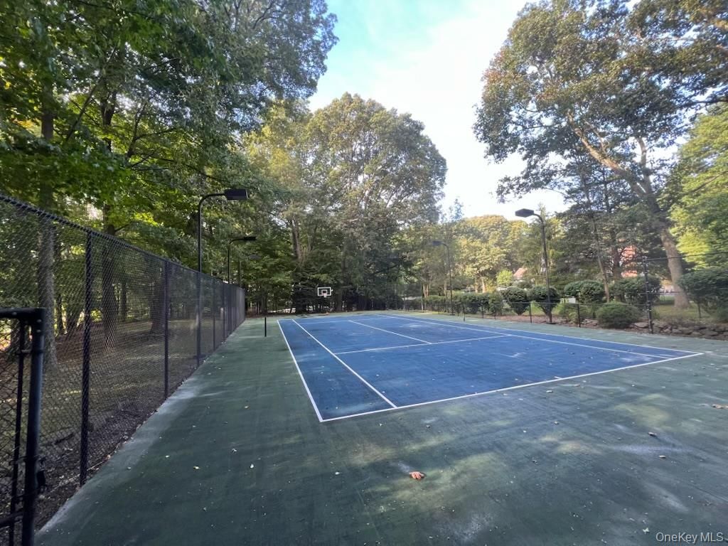 Exterior, Tennis Courts
