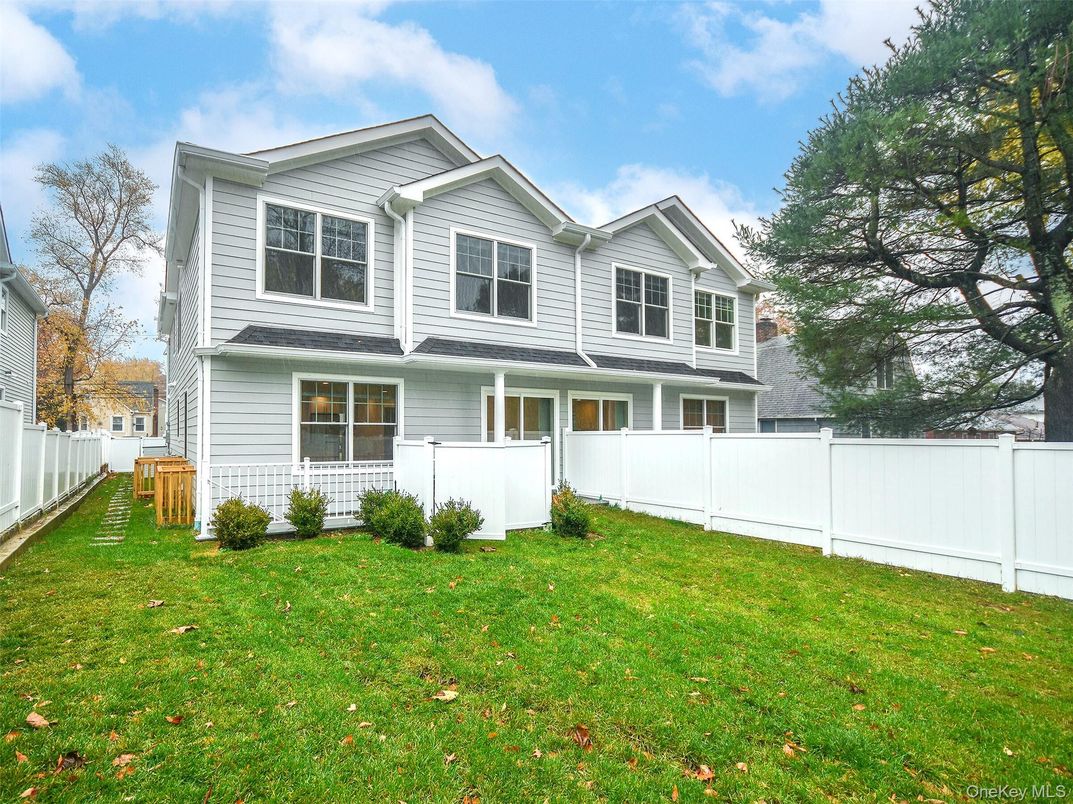 Backyard, Exterior, Facade, Farmhouse