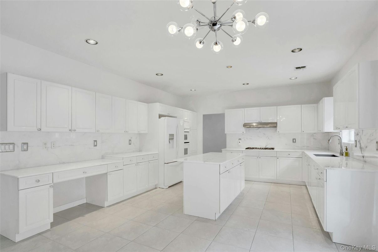 Interior, Kitchen, Marble Walls, Pendant Lights, Recessed Lighting