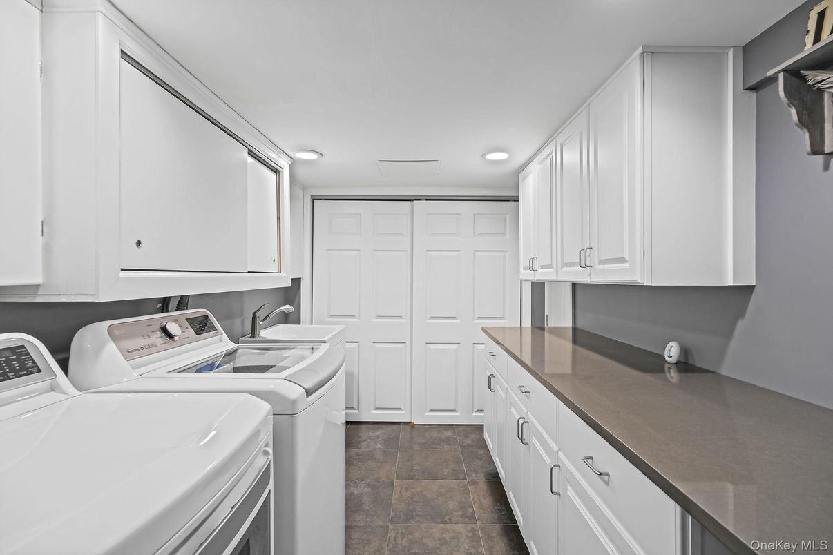Interior, Recessed Lighting, Washer