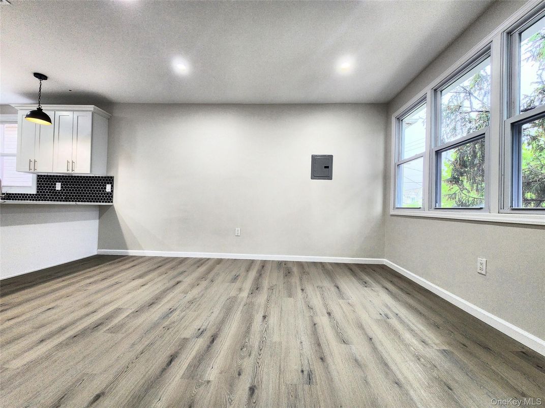 Empty room, Interior, Pendant Lights, Recessed Lighting, Wood Texture Flooring