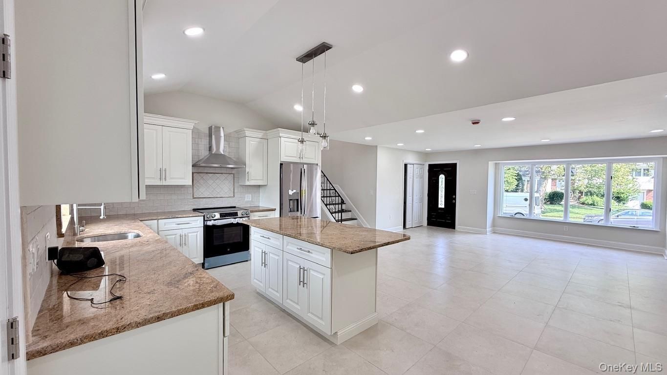 Interior, Kitchen, Pendant Lights, Recessed Lighting, Stainless Steel Appliances