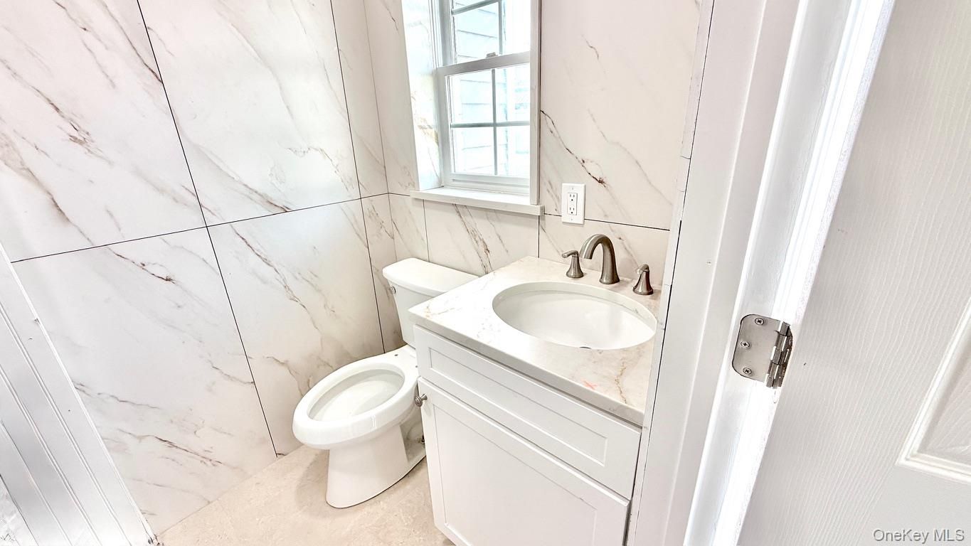 Bathroom, Interior, Marble Walls