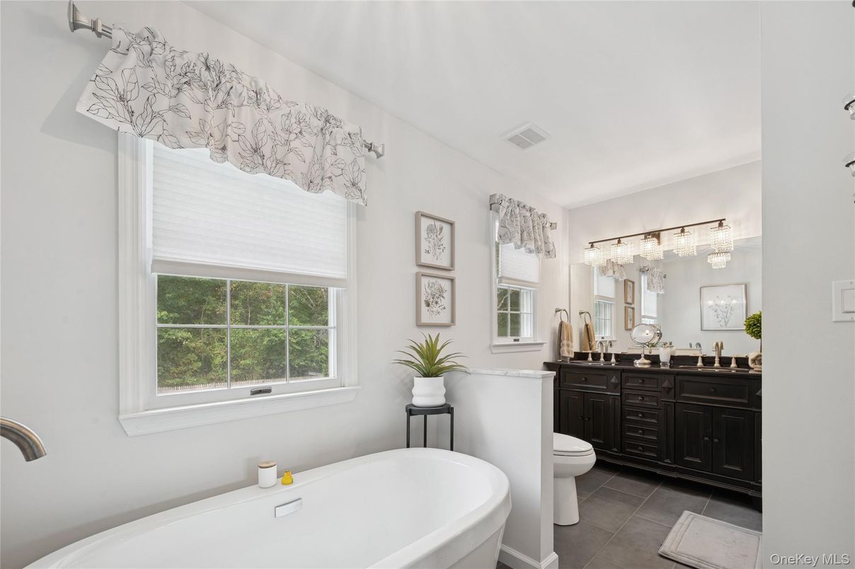 Bathroom, Dual Sink Vanities, Free Standing Baths, Interior
