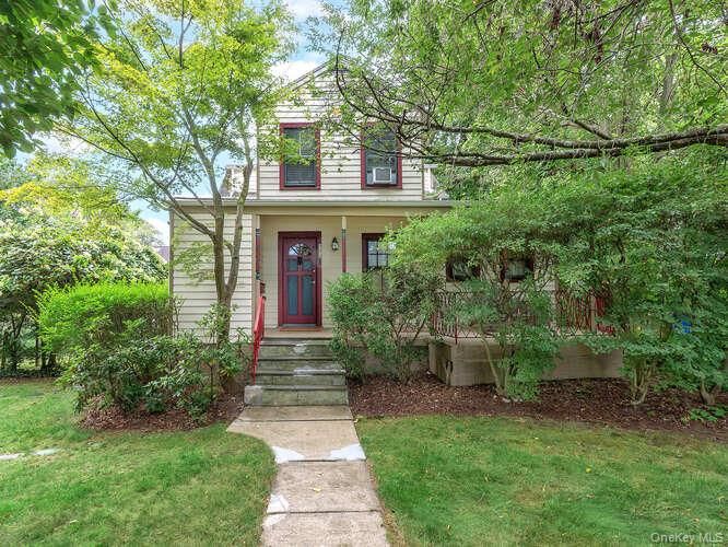 Exterior, Facade, None