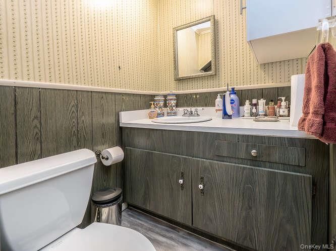 Bathroom, Interior, Wood Texture Flooring