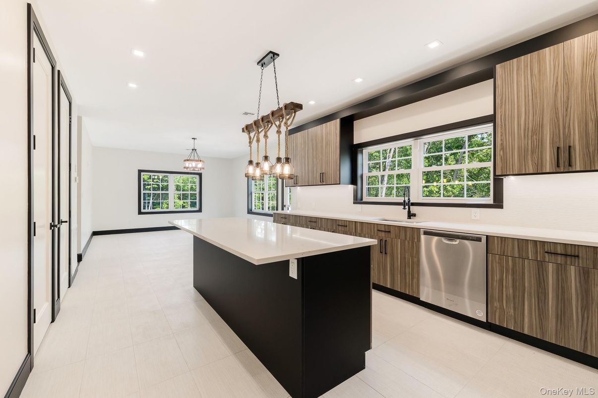 Interior, Kitchen, Pendant Lights, Recessed Lighting, Stainless Steel Appliances