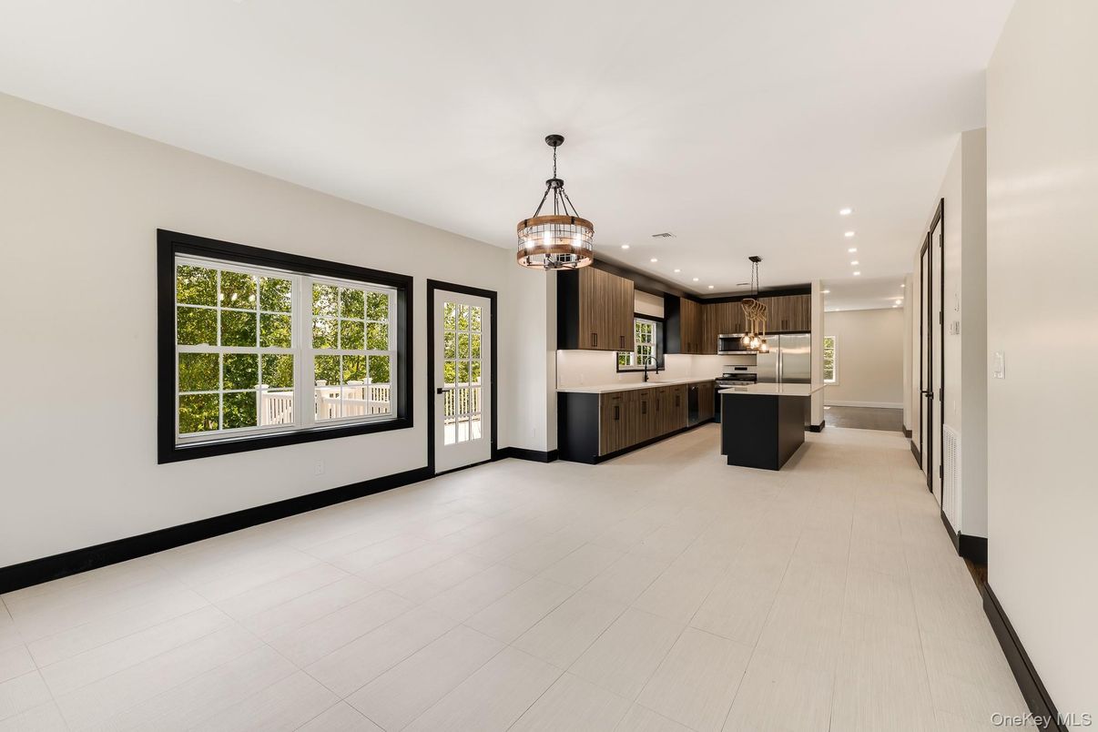 Chandelier, Interior, Kitchen, Pendant Lights, Recessed Lighting, Stainless Steel Appliances