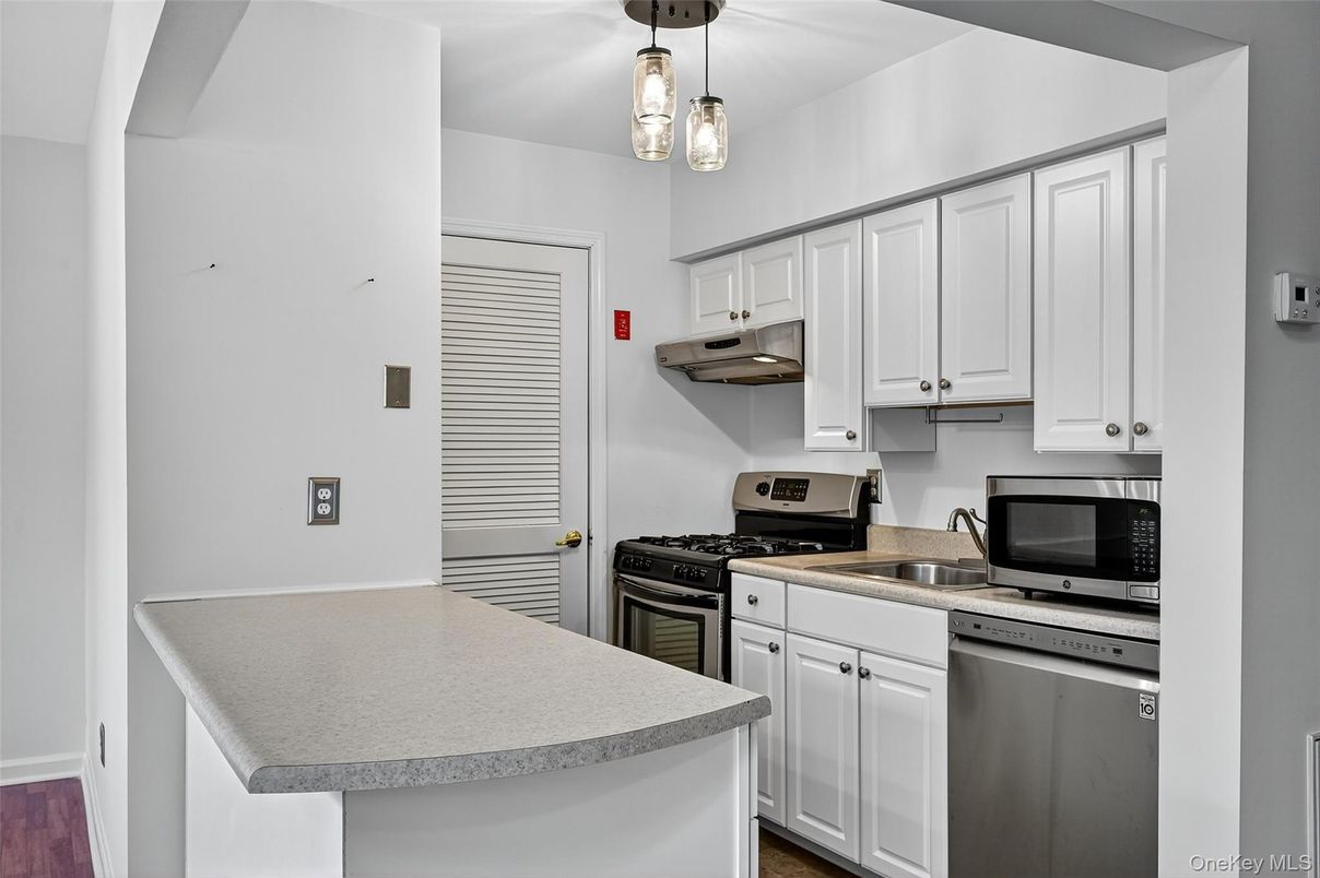 Interior, Kitchen, Pendant Lights, Stainless Steel Appliances, Wood Texture Flooring