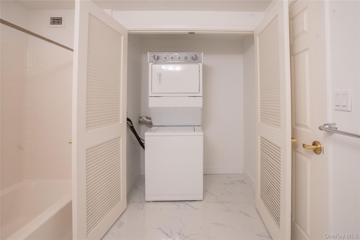 Interior, Marble, Utility Closets, Washer